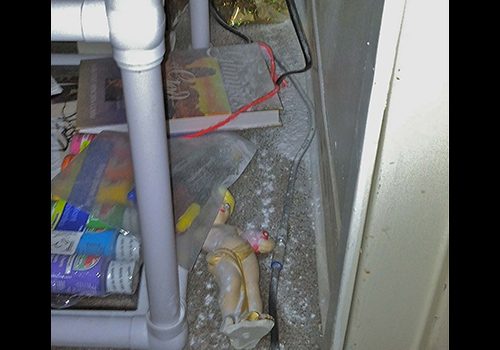 picture of pipes and dust